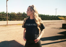 이미지를 갤러리 뷰어에 로드 , SABOORI CORE LOGO TEE
